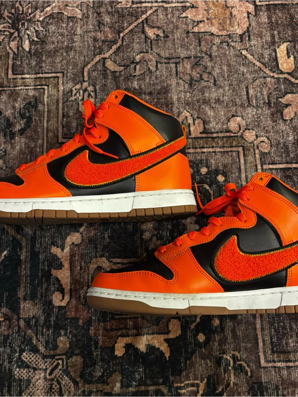 Nike bold safety